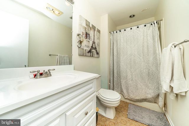 9982 LAKE LANDING RD, Gaithersburg, MD 20886