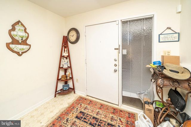 9982 LAKE LANDING RD, Gaithersburg, MD 20886