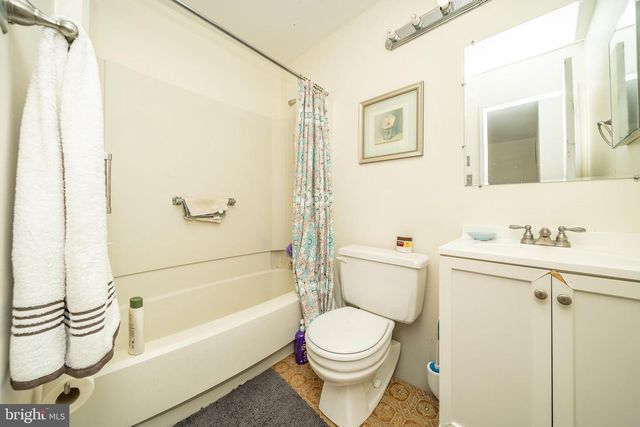 9982 LAKE LANDING RD, Gaithersburg, MD 20886