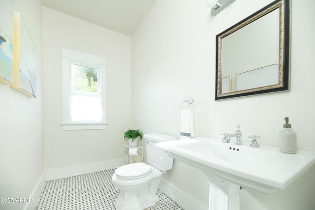 69 W LYNWOOD Street, Phoenix, AZ 85003