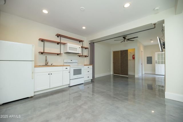 69 W LYNWOOD Street, Phoenix, AZ 85003