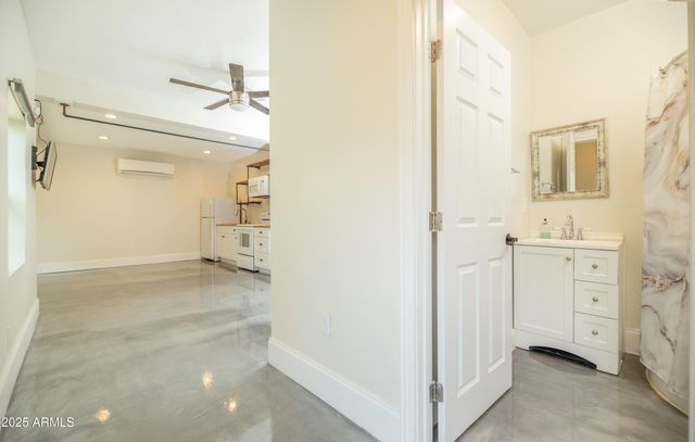 69 W LYNWOOD Street, Phoenix, AZ 85003