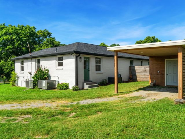 1003B Drummond Dr, Nashville, TN 37211