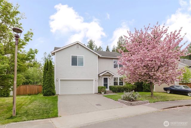 2722 SW Siskin Circle, Port Orchard, WA 98367