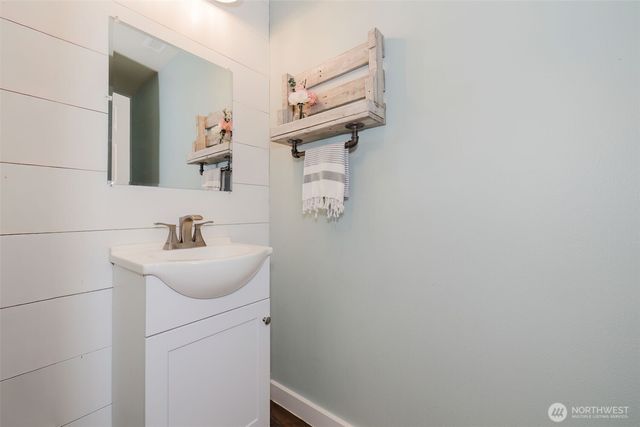 2722 SW Siskin Circle, Port Orchard, WA 98367