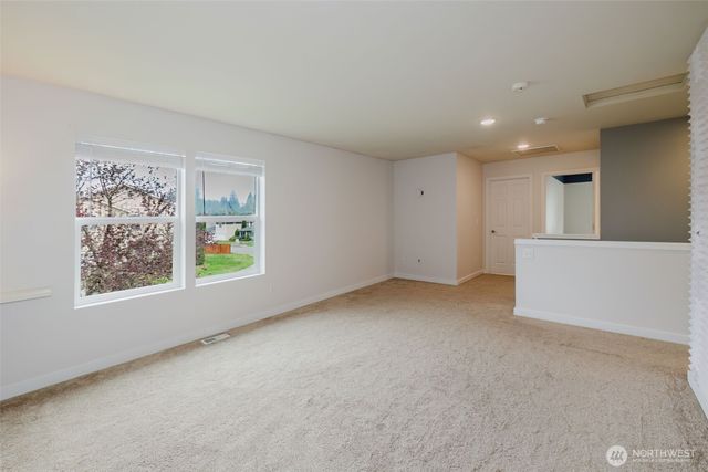 2722 SW Siskin Circle, Port Orchard, WA 98367