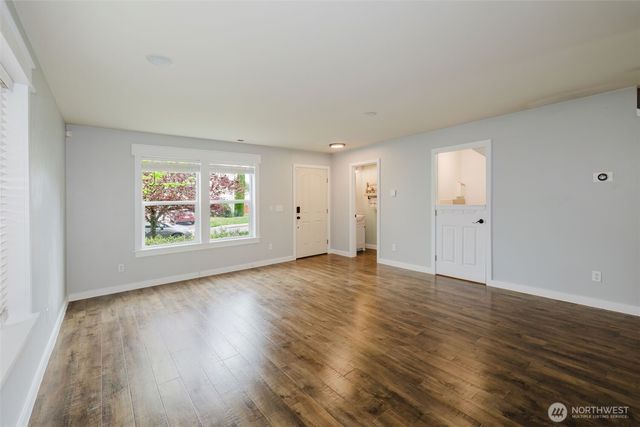 2722 SW Siskin Circle, Port Orchard, WA 98367