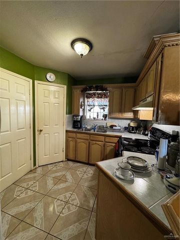 400 W Seminole Avenue, Pharr, TX 78577