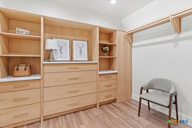 202 Hub Drive, Wimberley, TX 78676