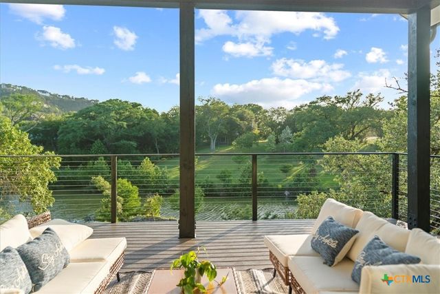 202 Hub Drive, Wimberley, TX 78676