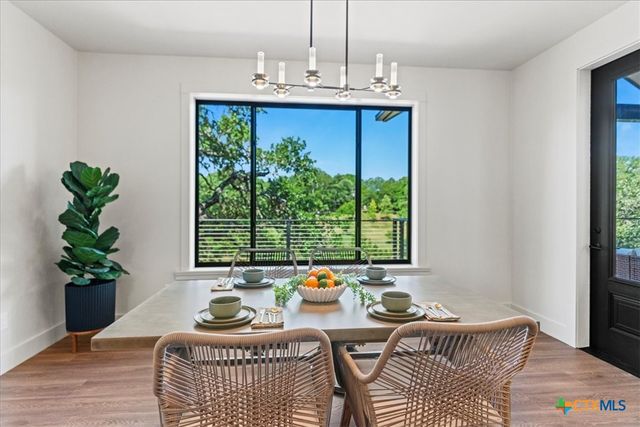 202 Hub Drive, Wimberley, TX 78676