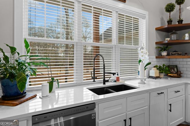 306 Old Windmill Road, Perry, GA 31069