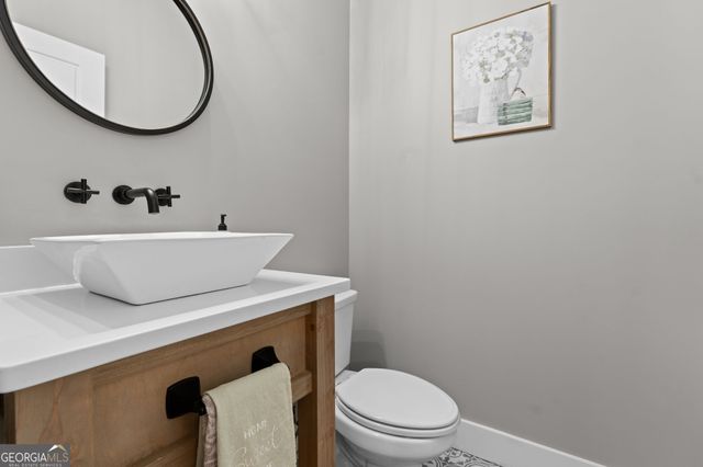 306 Old Windmill Road, Perry, GA 31069