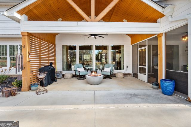 306 Old Windmill Road, Perry, GA 31069