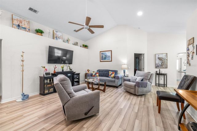 7024 BENDELOW DRIVE, Lakeland, FL 33810