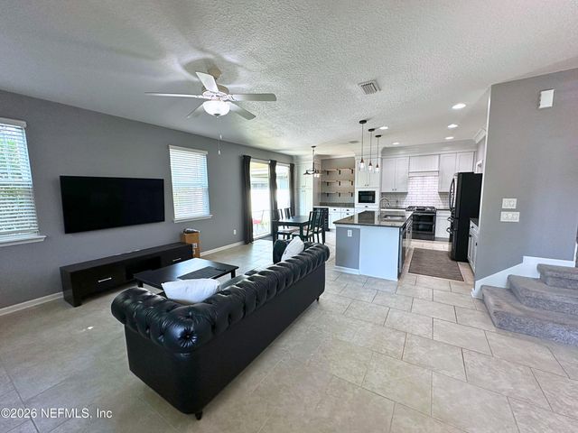 7048 ROSABELLA Circle, Jacksonville, FL 32258