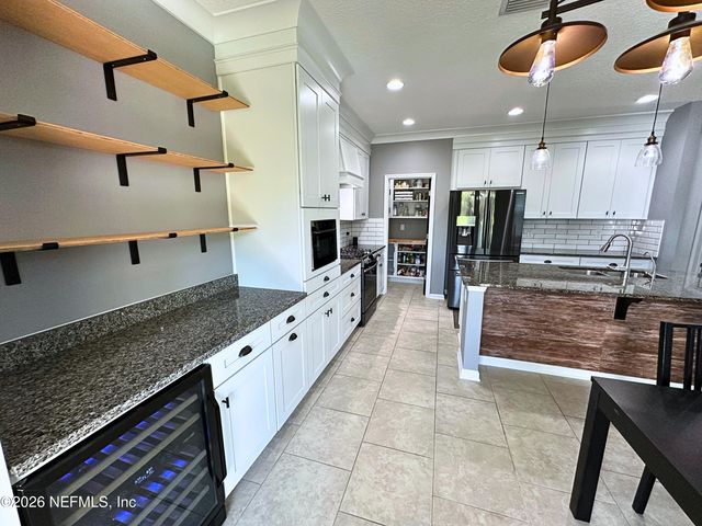 7048 ROSABELLA Circle, Jacksonville, FL 32258