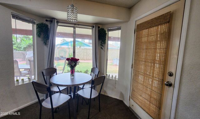 7425 W JENAN Drive, Peoria, AZ 85345