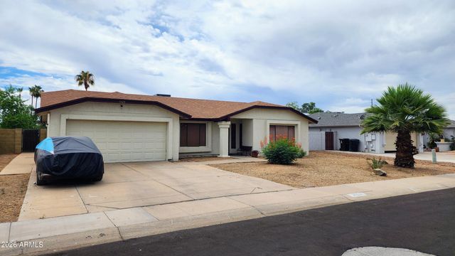 7425 W JENAN Drive, Peoria, AZ 85345