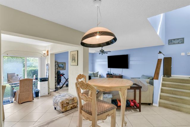 6693 Via Regina 6693, Boca Raton, FL 33433