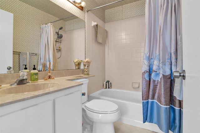 6693 Via Regina 6693, Boca Raton, FL 33433