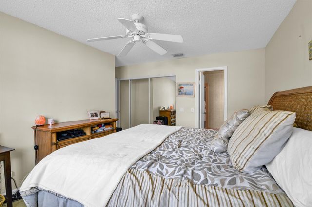 6693 Via Regina 6693, Boca Raton, FL 33433