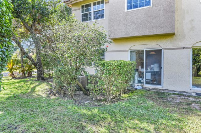 6693 Via Regina 6693, Boca Raton, FL 33433