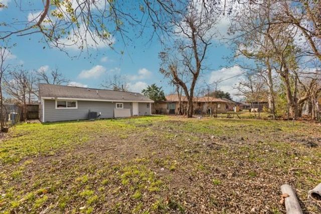 3031 Sunnydale Drive, Houston, TX 77051