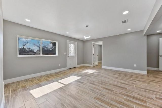 3031 Sunnydale Drive, Houston, TX 77051