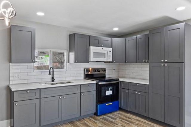 3031 Sunnydale Drive, Houston, TX 77051