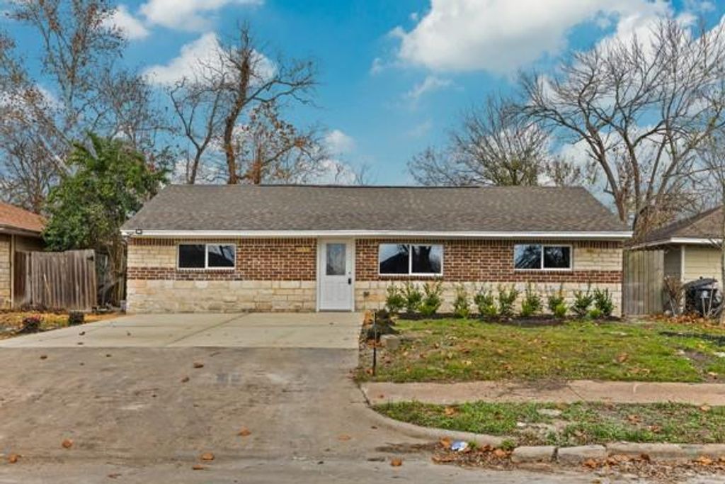 3031 Sunnydale Drive, Houston, TX 77051