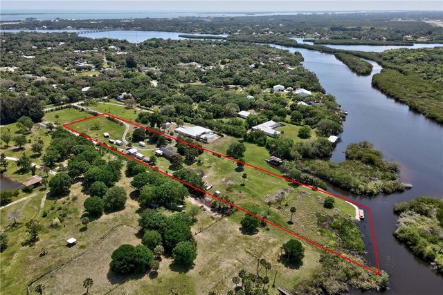 9556 Fleming Grant Road, Micco, FL 32976