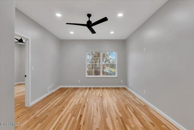 8 Livingston Avenue, Scotia, NY 12302