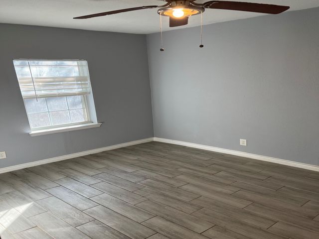 5702 Westover Street, Houston, TX 77033