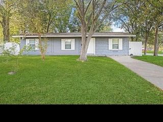 5702 Westover Street, Houston, TX 77033