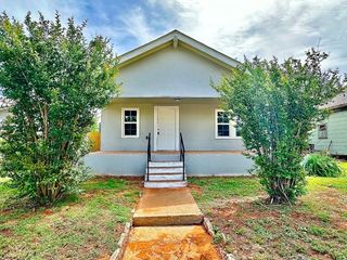 1004 Oak Street, Sweetwater, TX 79556