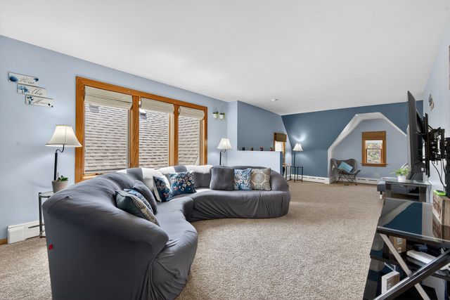 6010 W School Street, Chicago, IL 60634