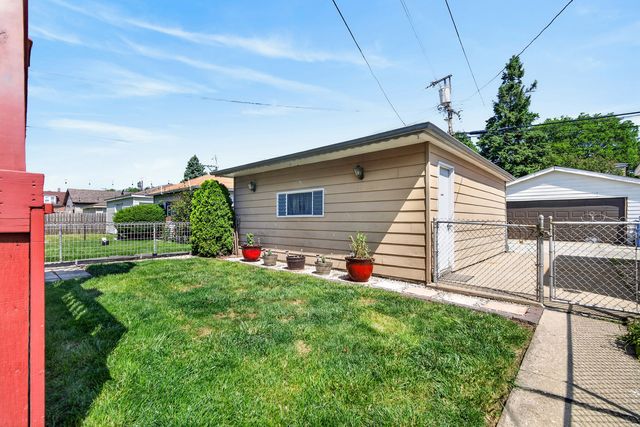 6010 W School Street, Chicago, IL 60634