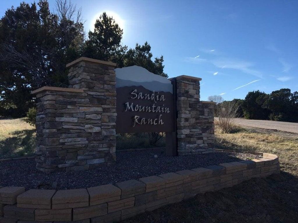 52 SANDIA MOUNTAIN RANCH Drive, Tijeras, NM 87059