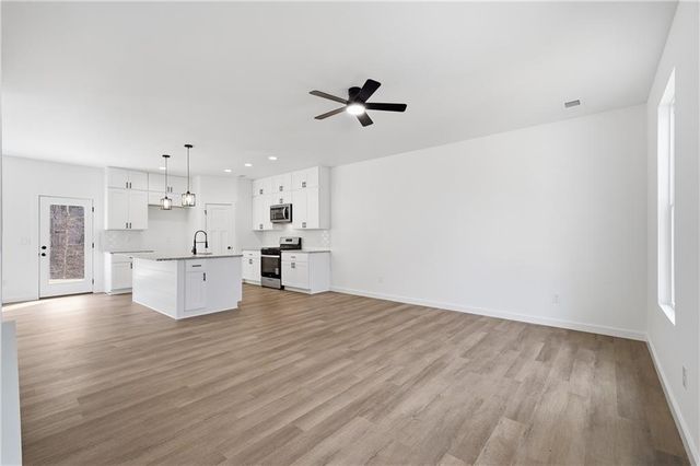 91 Smith And Wesson Way, Jasper, GA 30143