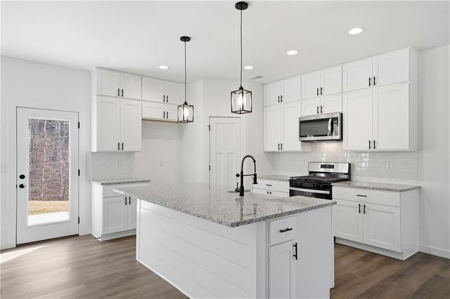 91 Smith And Wesson Way, Jasper, GA 30143