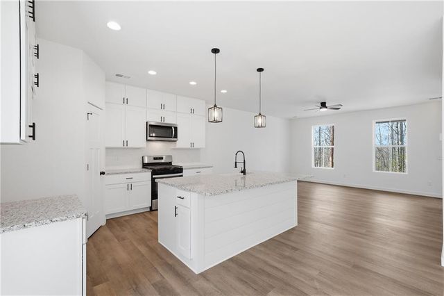 91 Smith And Wesson Way, Jasper, GA 30143