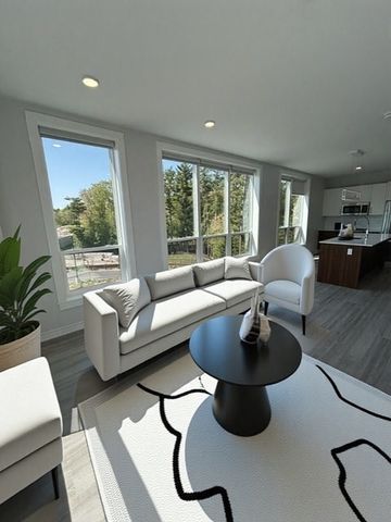 148 Old Post Road 224, Sharon, MA 02067