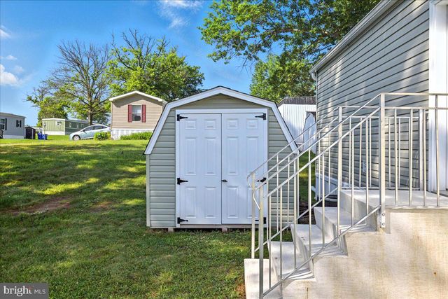 150 PAWNEE AVE, Dover, PA 17315
