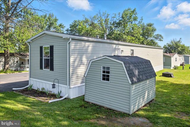 150 PAWNEE AVE, Dover, PA 17315