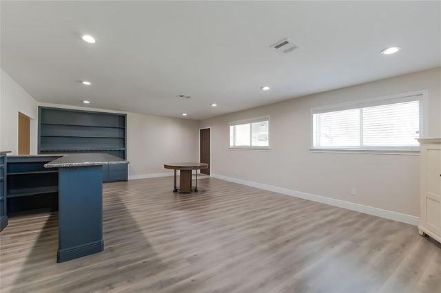 402 Fintona Way, Houston, TX 77015