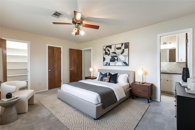 402 Fintona Way, Houston, TX 77015