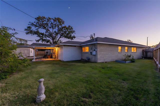 402 Fintona Way, Houston, TX 77015