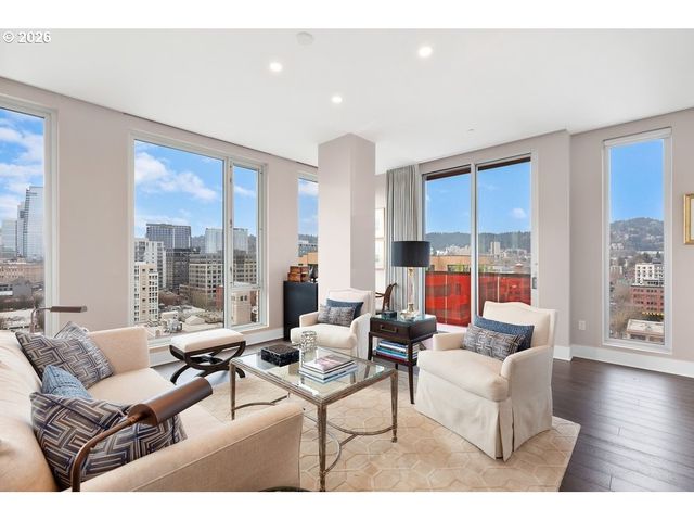 937 Nw GLISAN St 1431, Portland, OR 97209