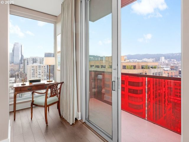 937 Nw GLISAN St 1431, Portland, OR 97209